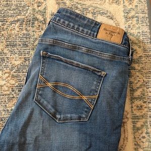 Abercrombie and Fitch Skinny Jeans - Size 8